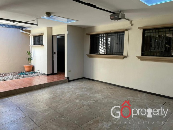 Venta de casa en Alajuela Centro